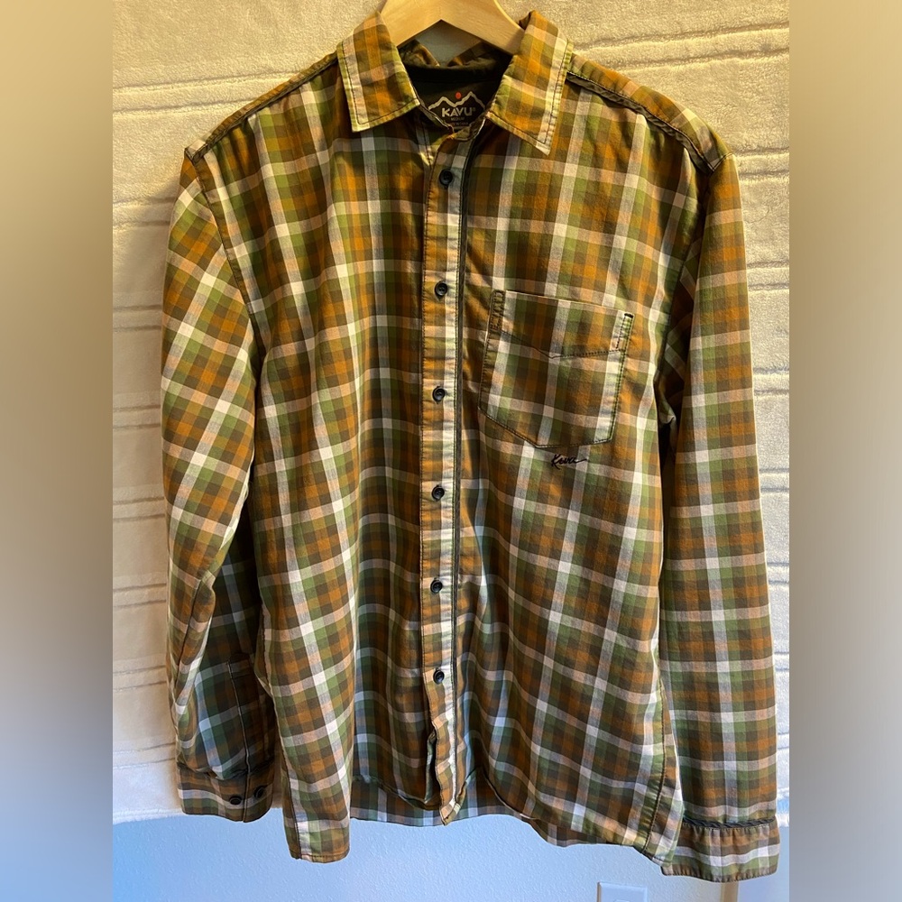 Kavu Long Sleeve button down - size medium